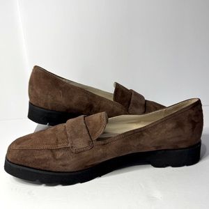 Amalfi by Rangoni Giuliano Suede Loafer Brown Suede Women's Size US6.5N